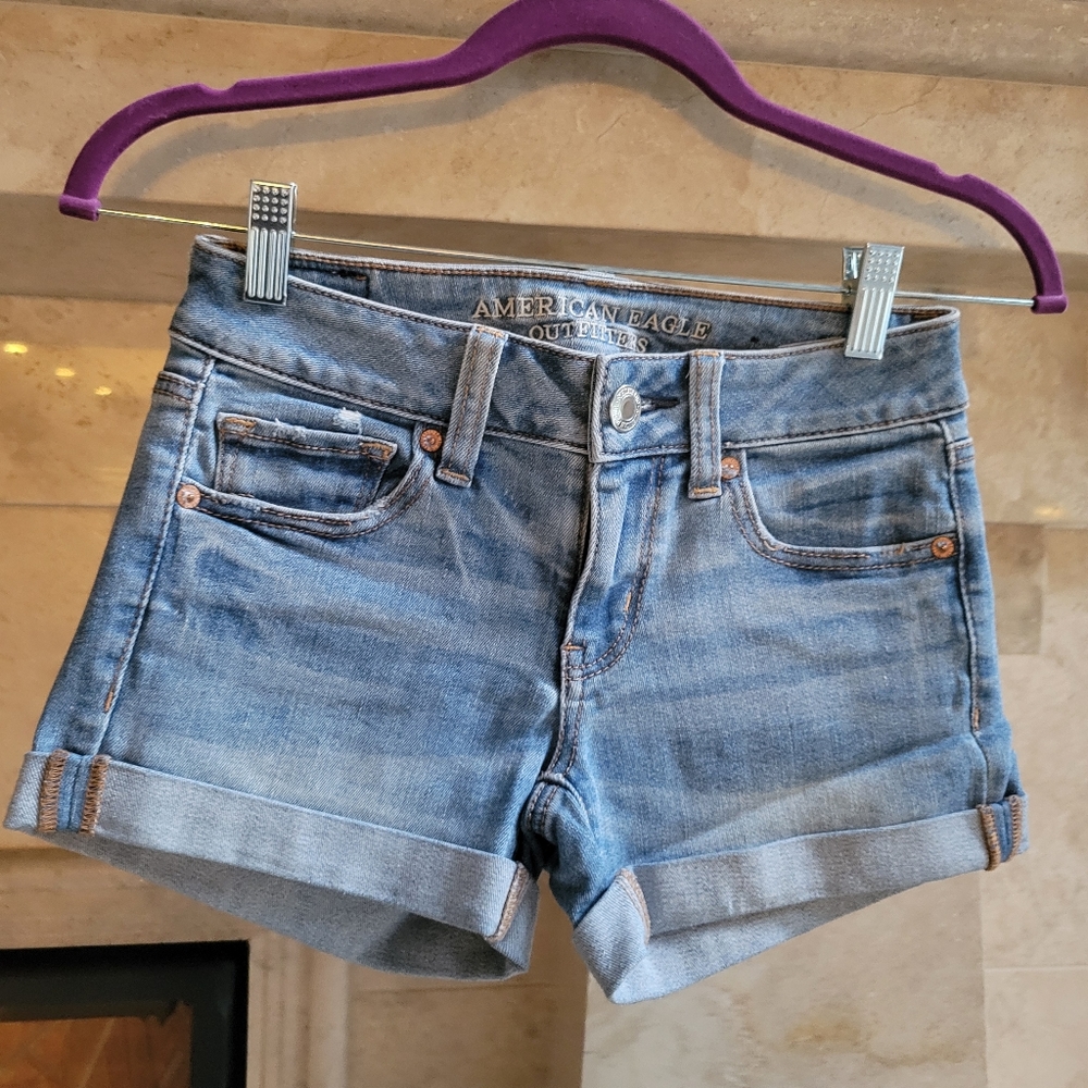 American Eagle Outfitters Midi Super Super Stretch Jean Shorts Size 0